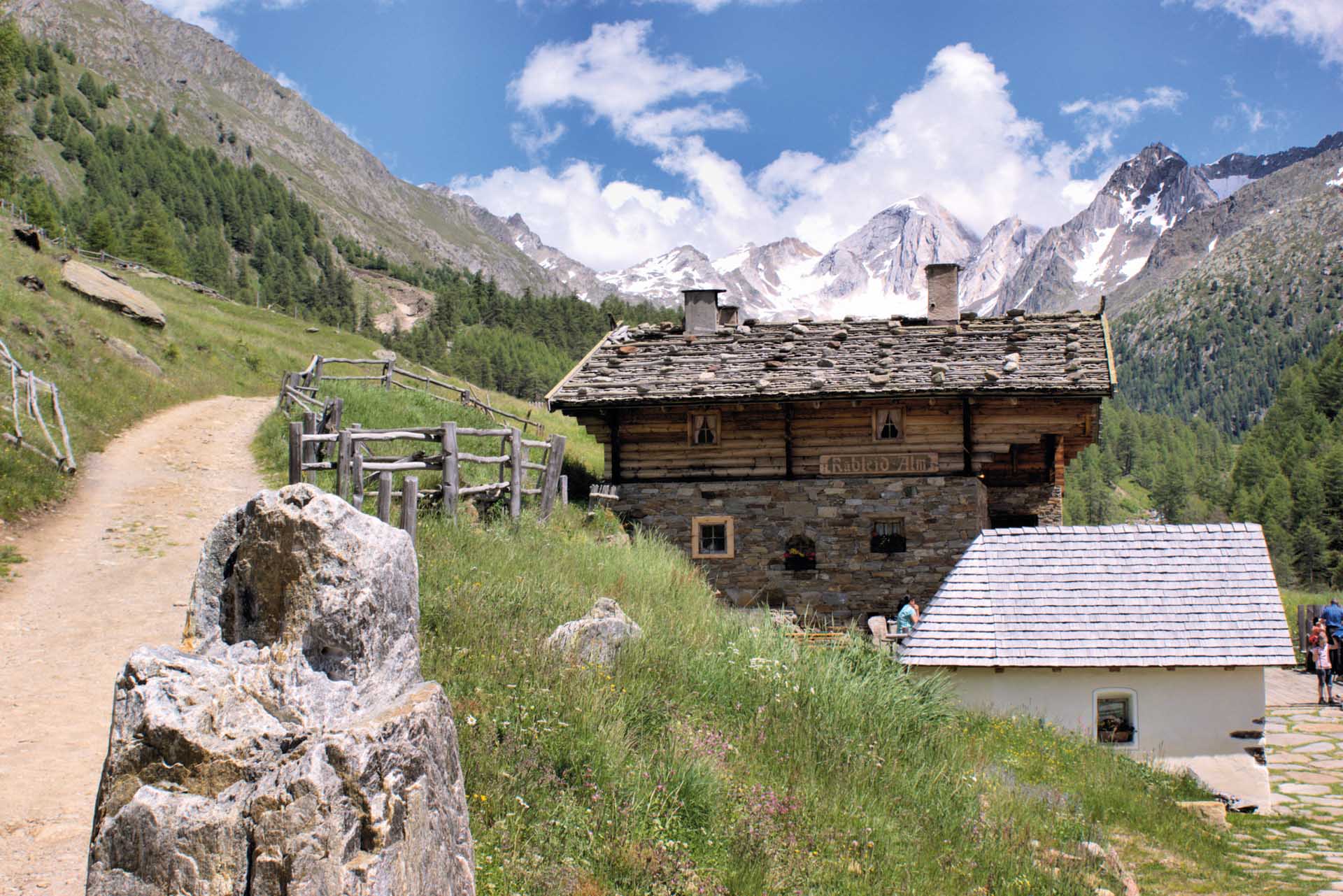 Almhuette im Pfossental